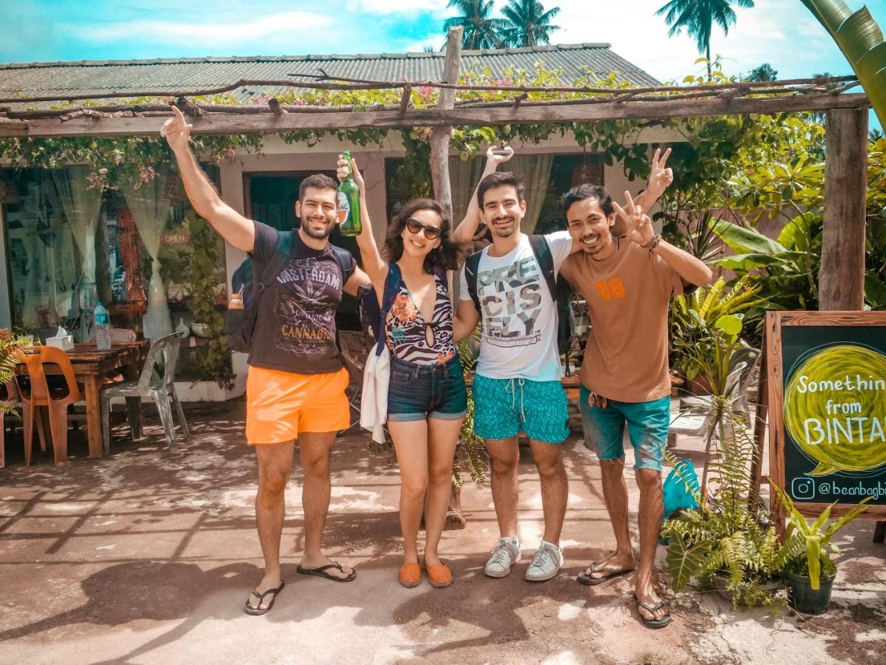 Beanbag Bintan Backpacker Vandrehjem Kangkakawal Eksteriør billede